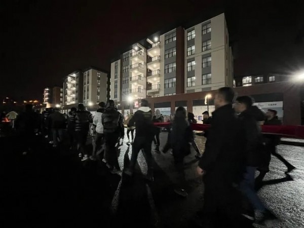 Ebrar Sitesi’nde hüzünlü yıl dönümü! Burada bin 400 kişi hayatını kaybetti: Küçük bir kıyamet gibiydi